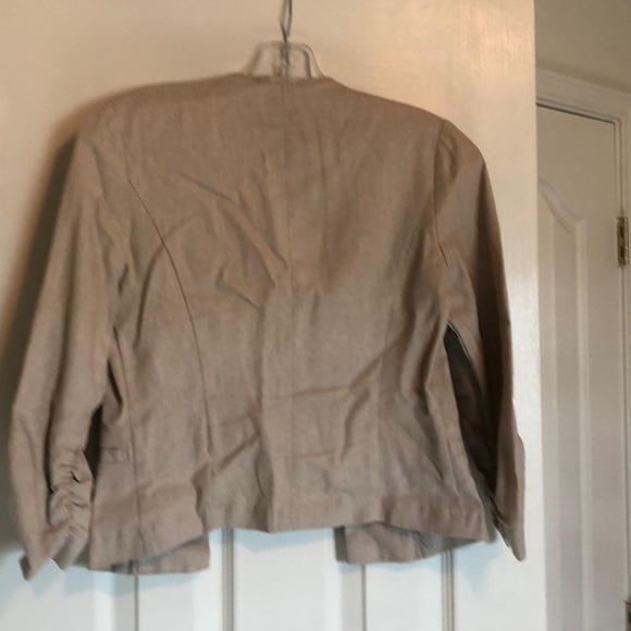 Cute there quarter sleeve blazer - Picture 5 of 5